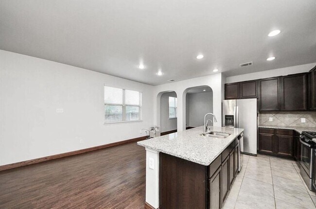 Building Photo - 17031 Iver Ironwood Trl