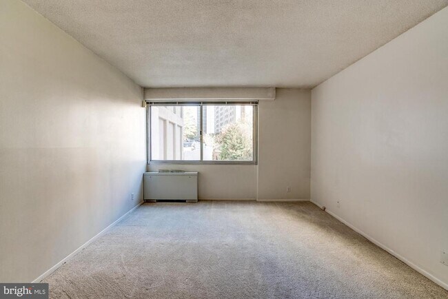 Building Photo - 4515 Willard Ave