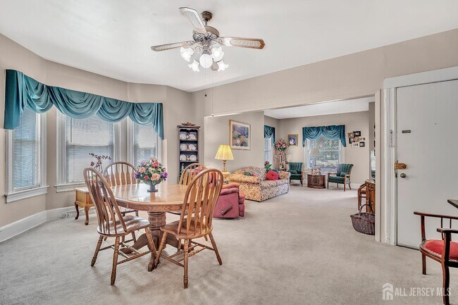 Building Photo - 314-316-316 Park Pl