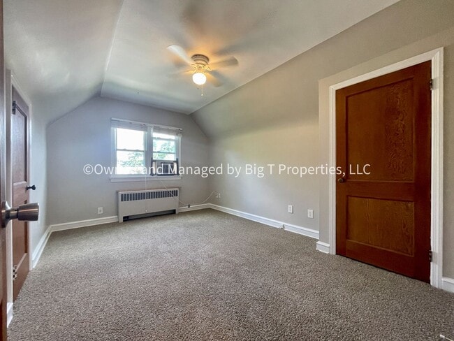 Building Photo - 203 Marsh Ln