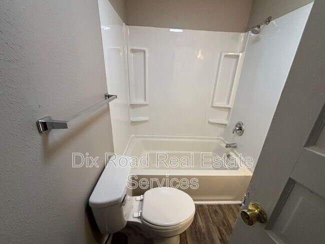 Building Photo - 1025 Richmond Ave