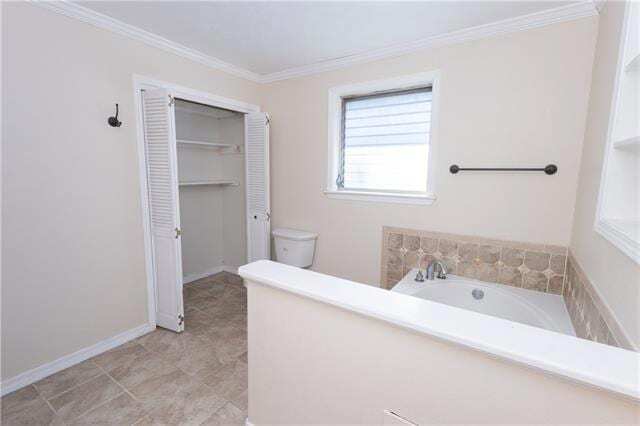 Building Photo - 3253 Reine Ave