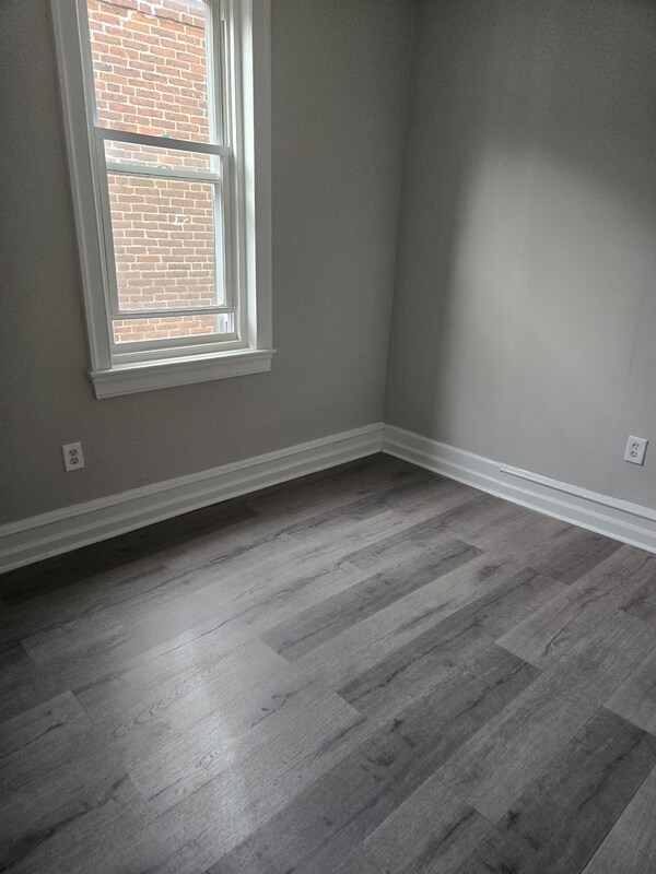 Building Photo - 1226 E Chelten Ave