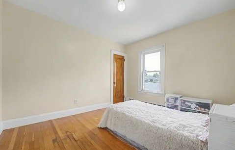 Building Photo - 172 Sisson St