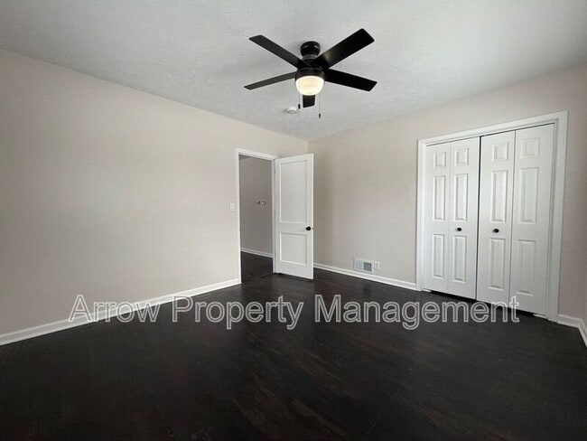 Building Photo - 6411 Adams St