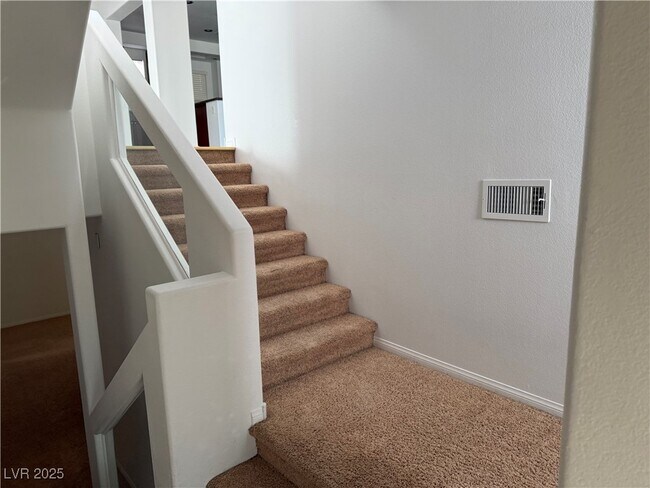 Building Photo - 10556 Gibbous Moon Dr