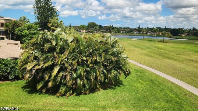 Building Photo - 3645 Boca Ciega Dr