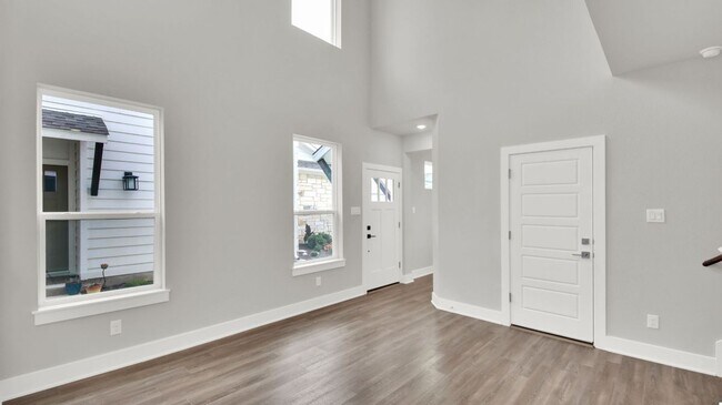 Building Photo - 208 Mirabeau Way