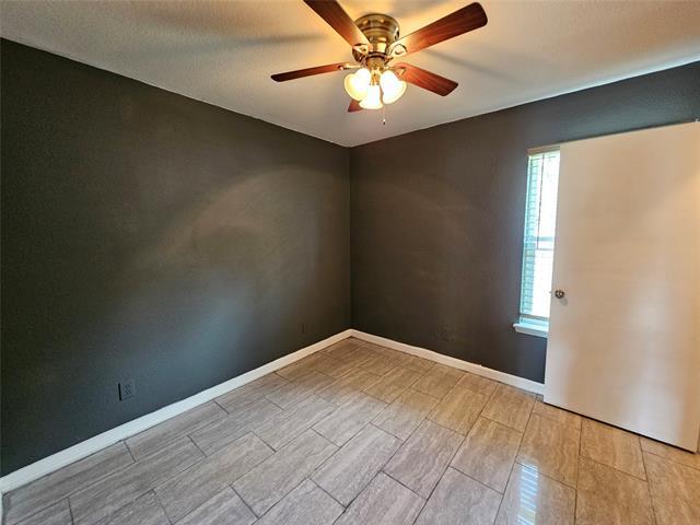 Building Photo - 1417 Paloma Dr