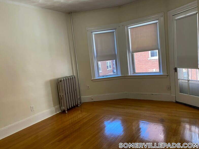 Building Photo - 163 Summer St