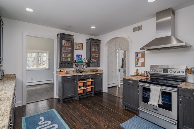 Building Photo - 58 Woodchuck Ln