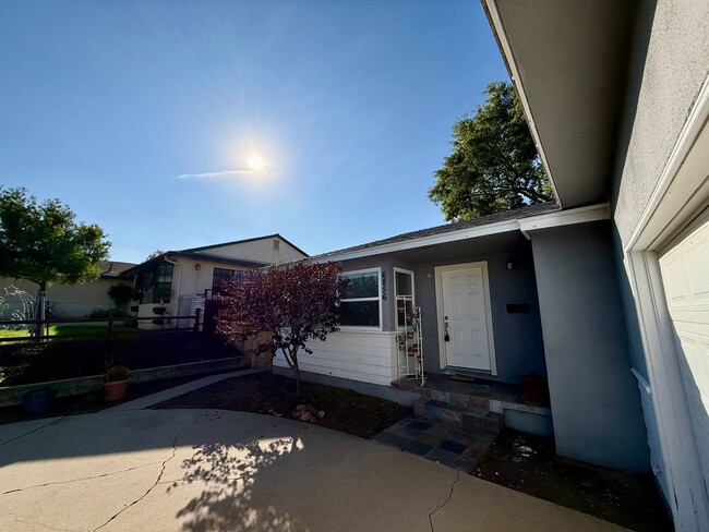 Building Photo - 6856 Newberry St