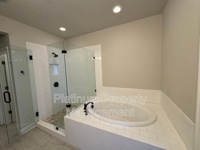 Building Photo - 4220 Deming Cir