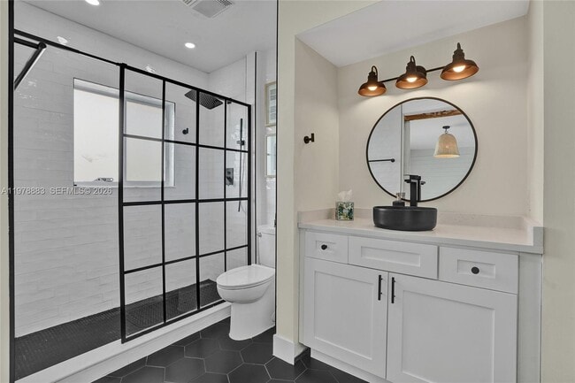 Building Photo - 20822 San Simeon Way