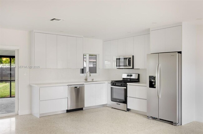 Building Photo - 10340 SW 157th St