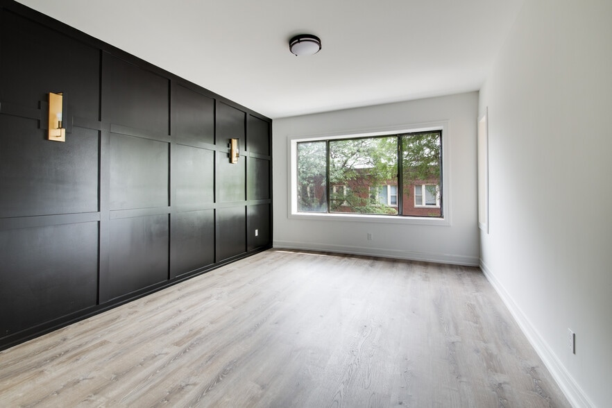 Building Photo - 3056 W Cortland St