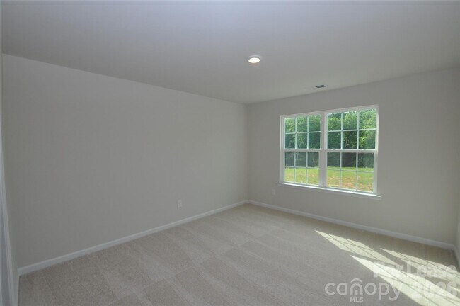 Building Photo - 3102 Deep River Wy