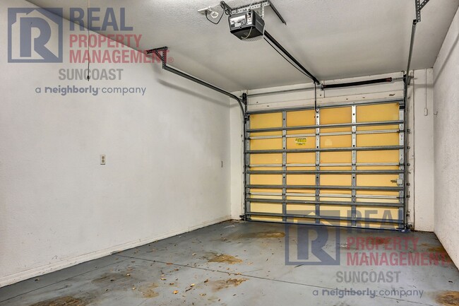 Building Photo - 230 Rotonda Blvd W
