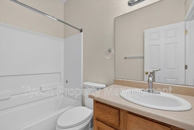Building Photo - 4209 Ridgeway Ct