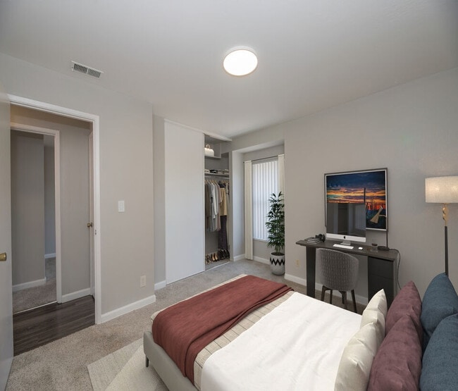 Floorplan - Somerset Apartments