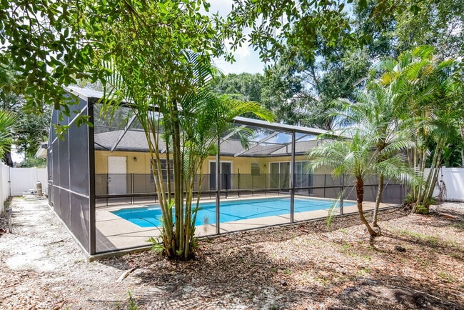 Building Photo - 4813 Bay Crest Dr