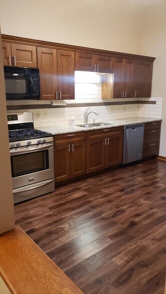Kitchen - 6678 Hidden Lake Trl