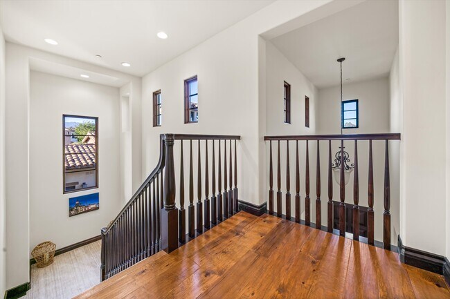 Building Photo - 347 Island Oak Ln