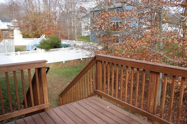 Building Photo - 35 Catalpa Dr