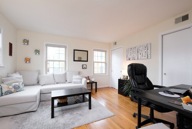 Building Photo - 4450 MacArthur Blvd NW