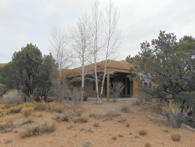 Building Photo - 416 Calle Kokopelli - *LEASE PENDING*