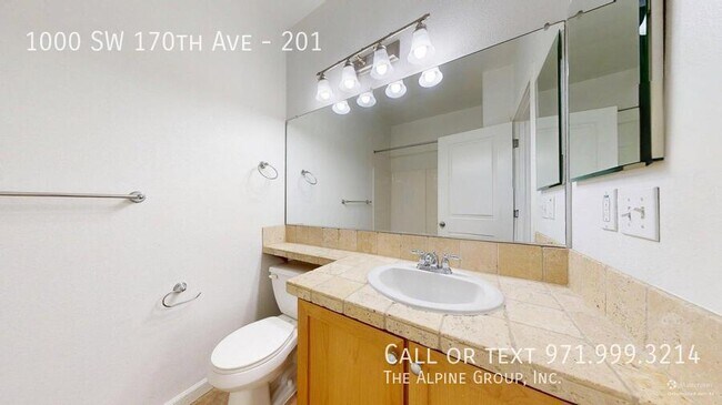 Building Photo - 1000 SW 170th Ave