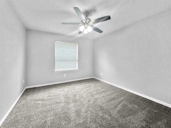 Building Photo - 8402 Parapet Pl