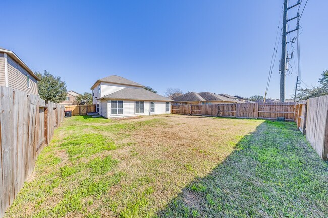 Building Photo - 20003 Rustic Lake Ln