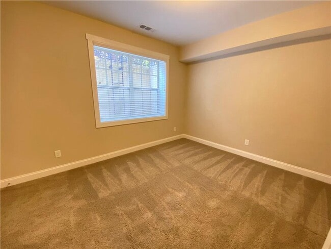 Building Photo - 2418 Gatebury Cir