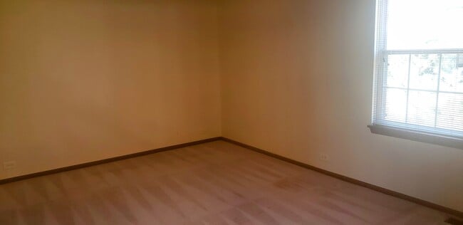 Building Photo - 2086 Muirfield Cir