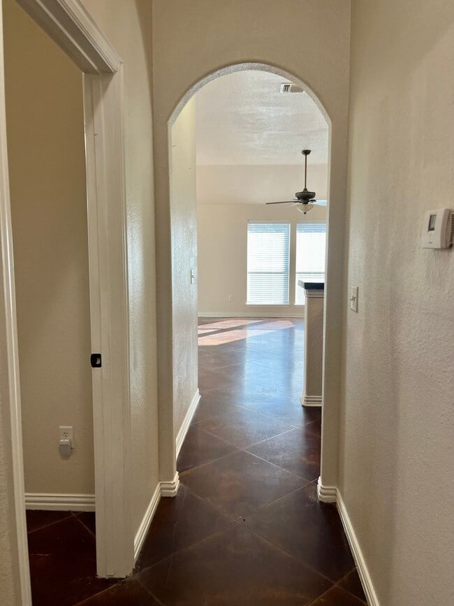 Building Photo - Four bedroom home located in prime neighbo...