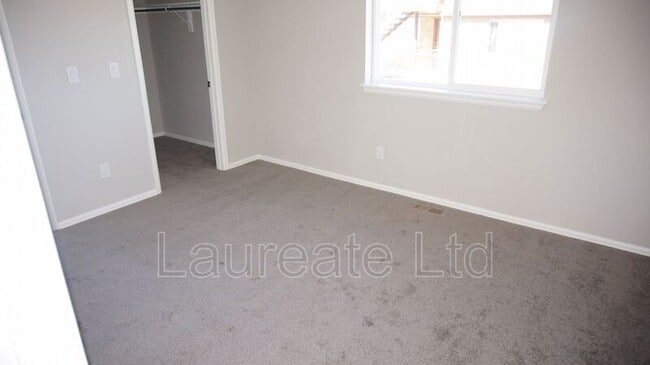 Building Photo - 2995 W Yale Ave