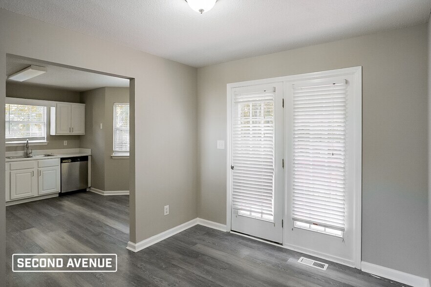 Building Photo - 6410 Hillview Ln