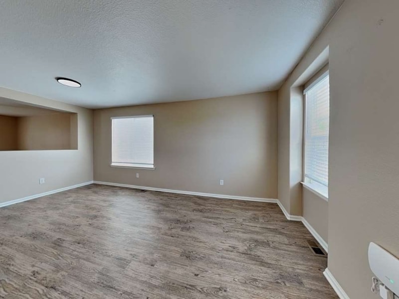 Building Photo - 229 Morales Ln