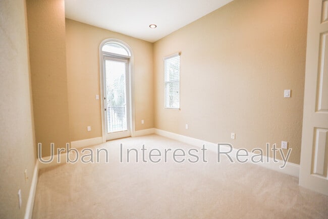 Building Photo - 4744 Amhurst Cir