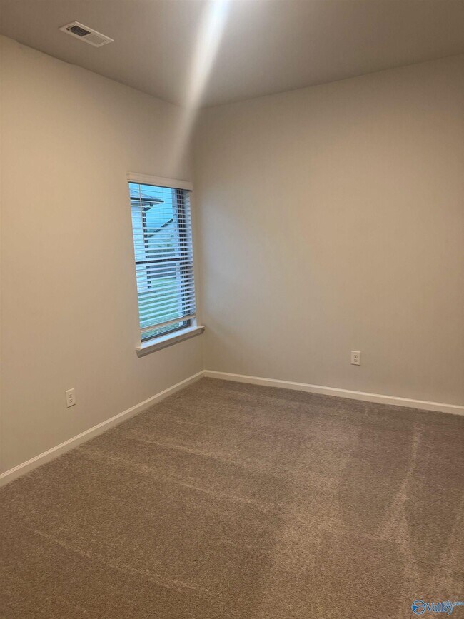 Building Photo - 6103 Ruby Grace Cir SE