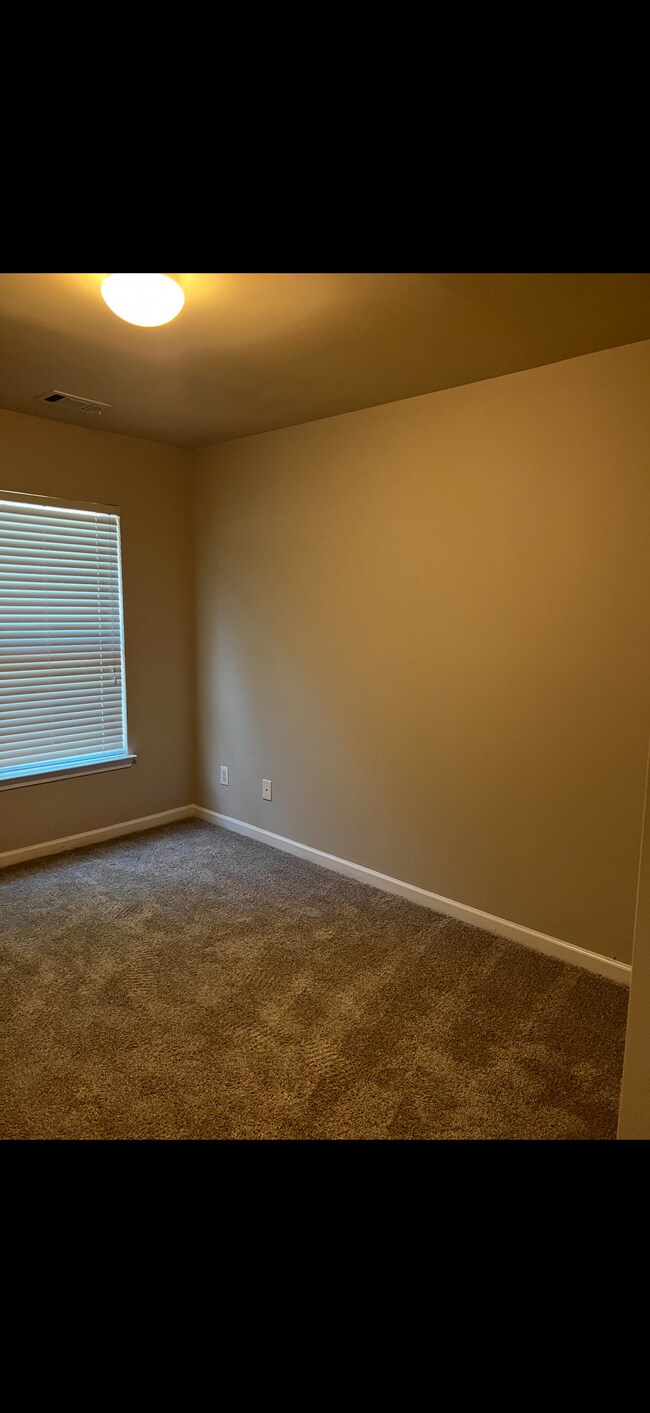 Primary Photo - 465 Mulberry Row