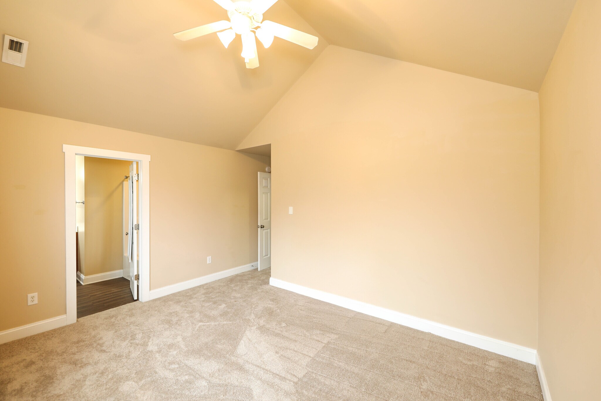 Building Photo - 328 Marquette Ct