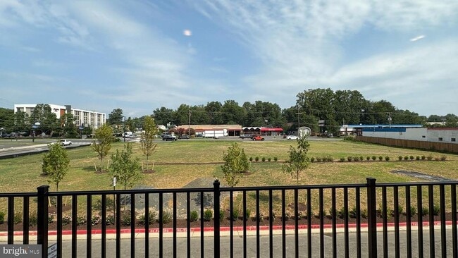 Building Photo - 10840 Cedar Ave