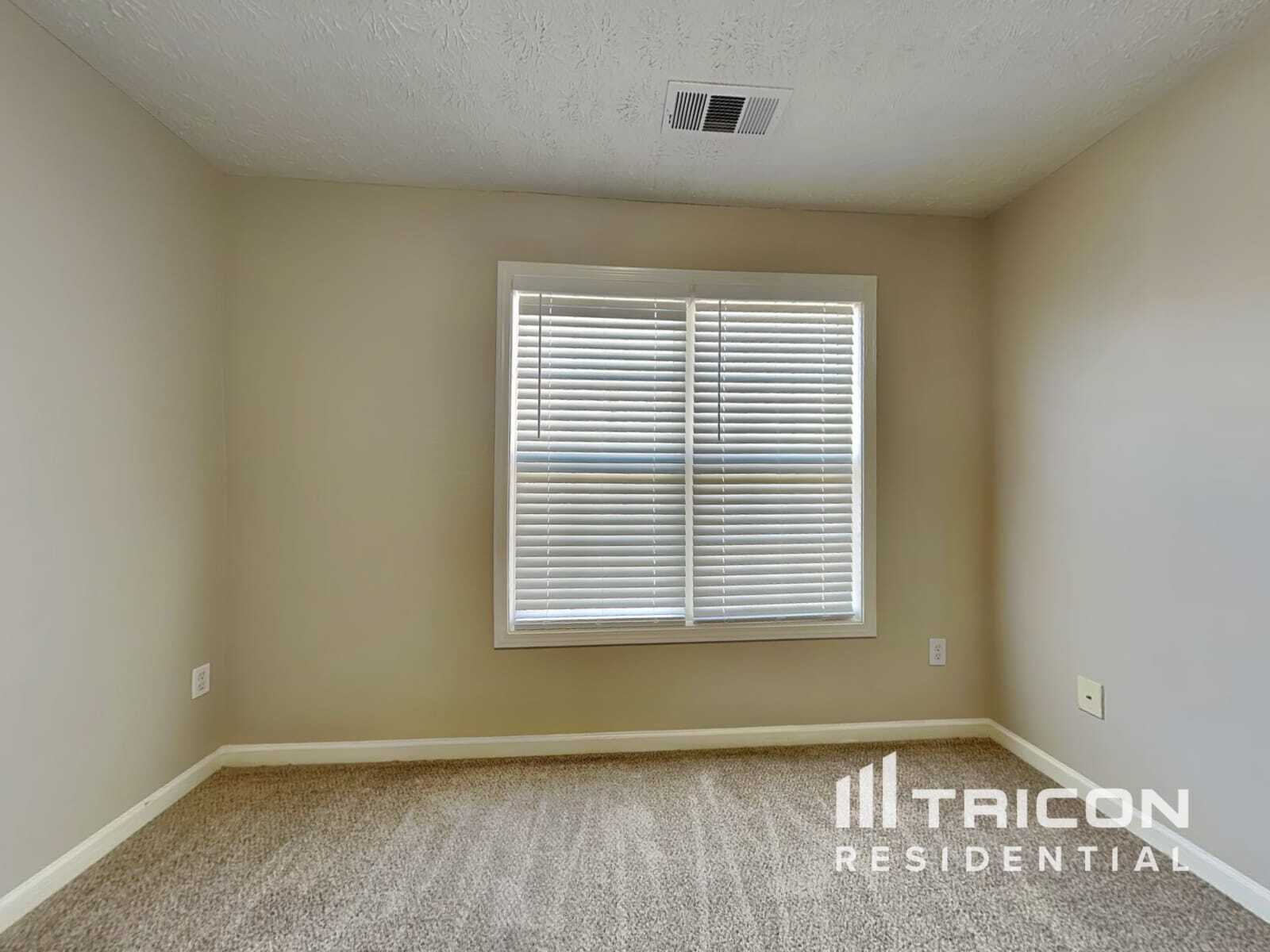 Building Photo - 648 Stonecrest Dr