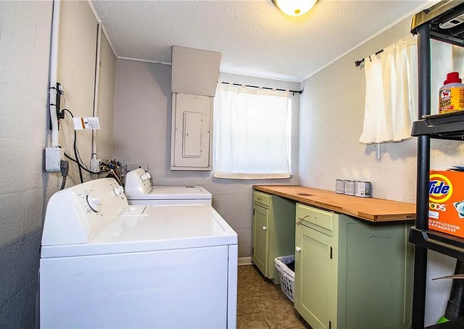 Building Photo - Bartow Rental Home!