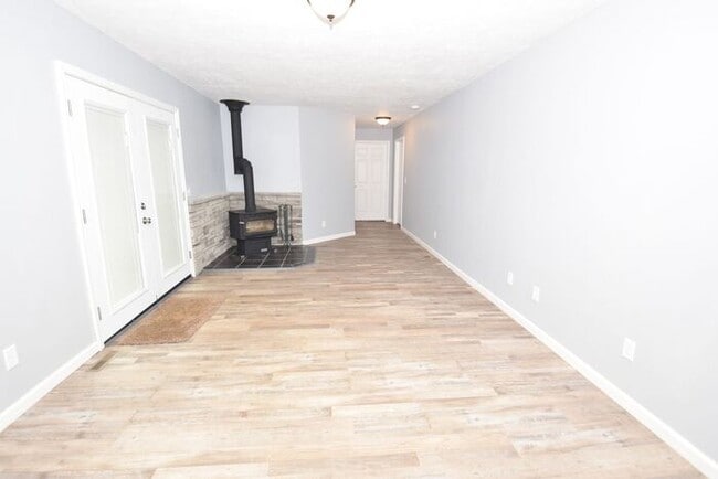 Building Photo - 3 bedroom in Granger in PHM school district