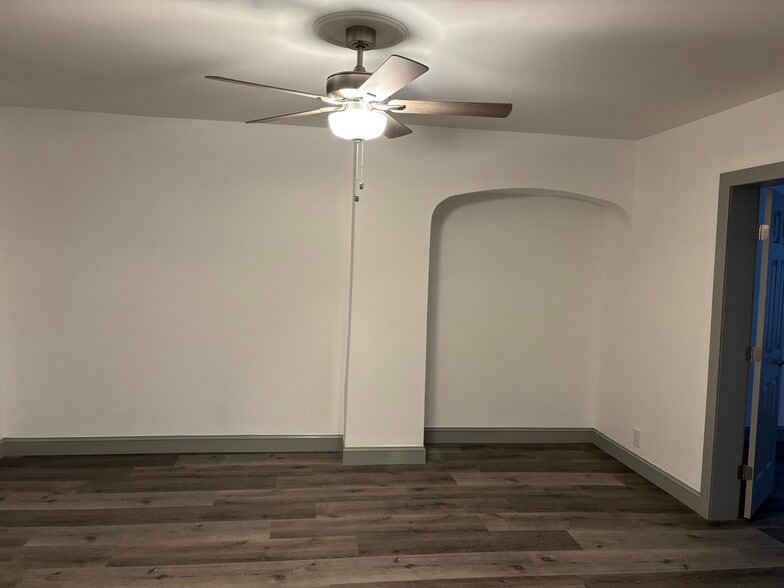 Building Photo - 1132 Northampton St