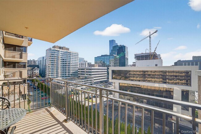 Building Photo - 25 Rockledge Ave