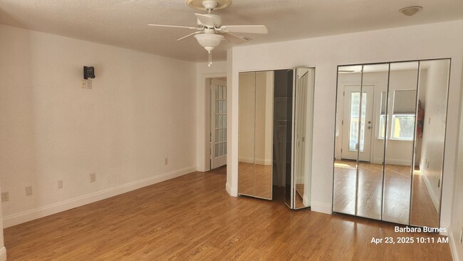 Building Photo - 3 bedroom 2 bath